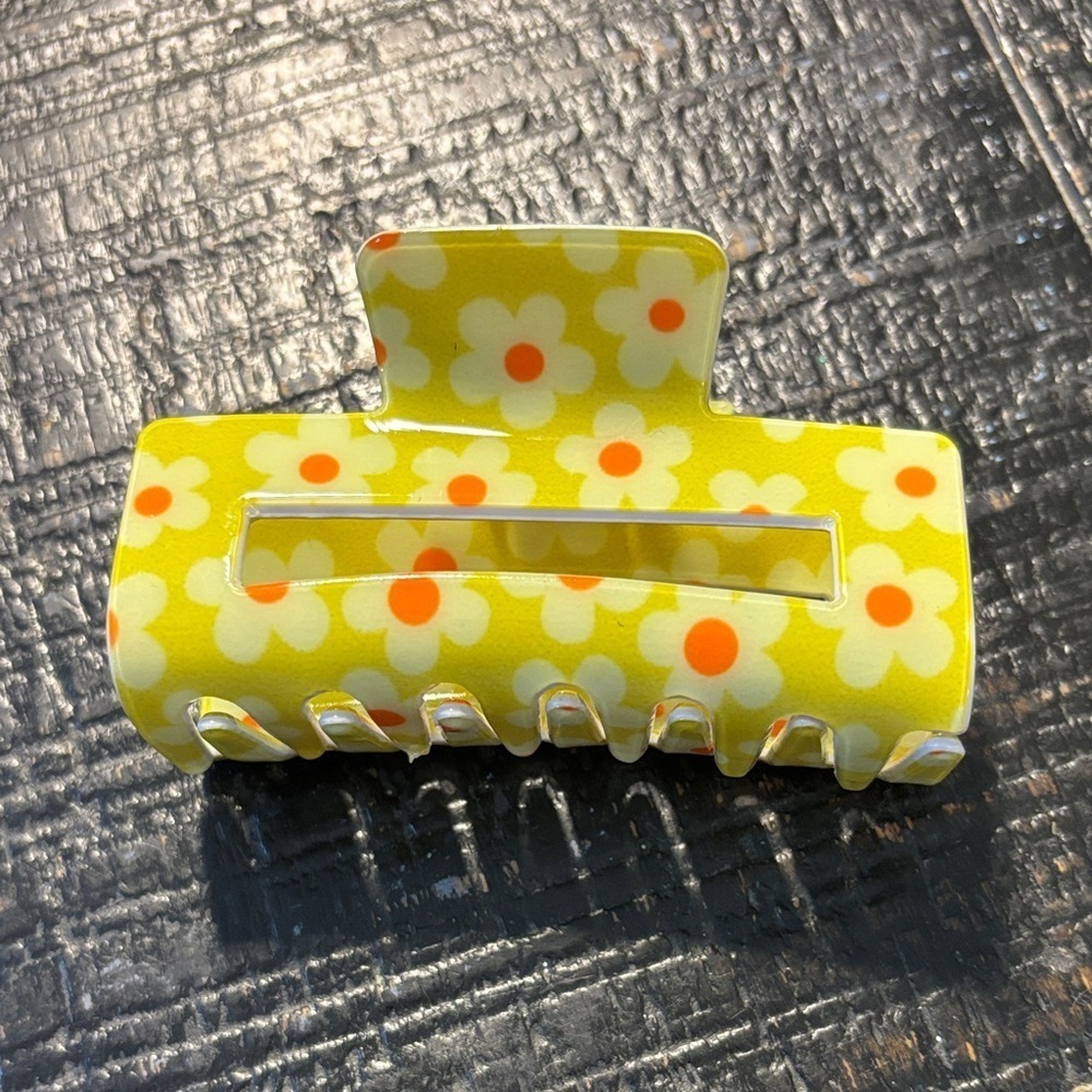 Flower Face Hair Claw Clip
